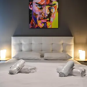 https://thessaloniki-center-apartment.hotels-of-thessaloniki.com