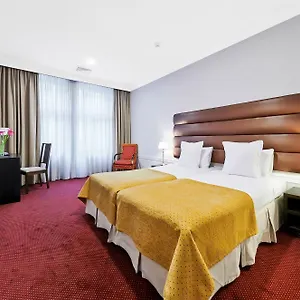 https://la-boutique.praguehotelsweb.com