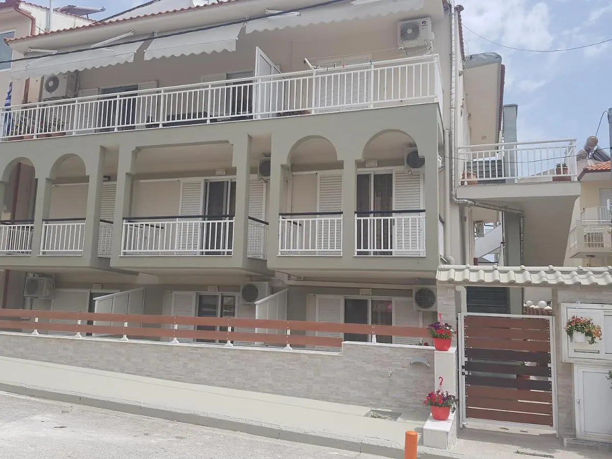 Konukevi Villa Pirofani Sarti Yunanistan