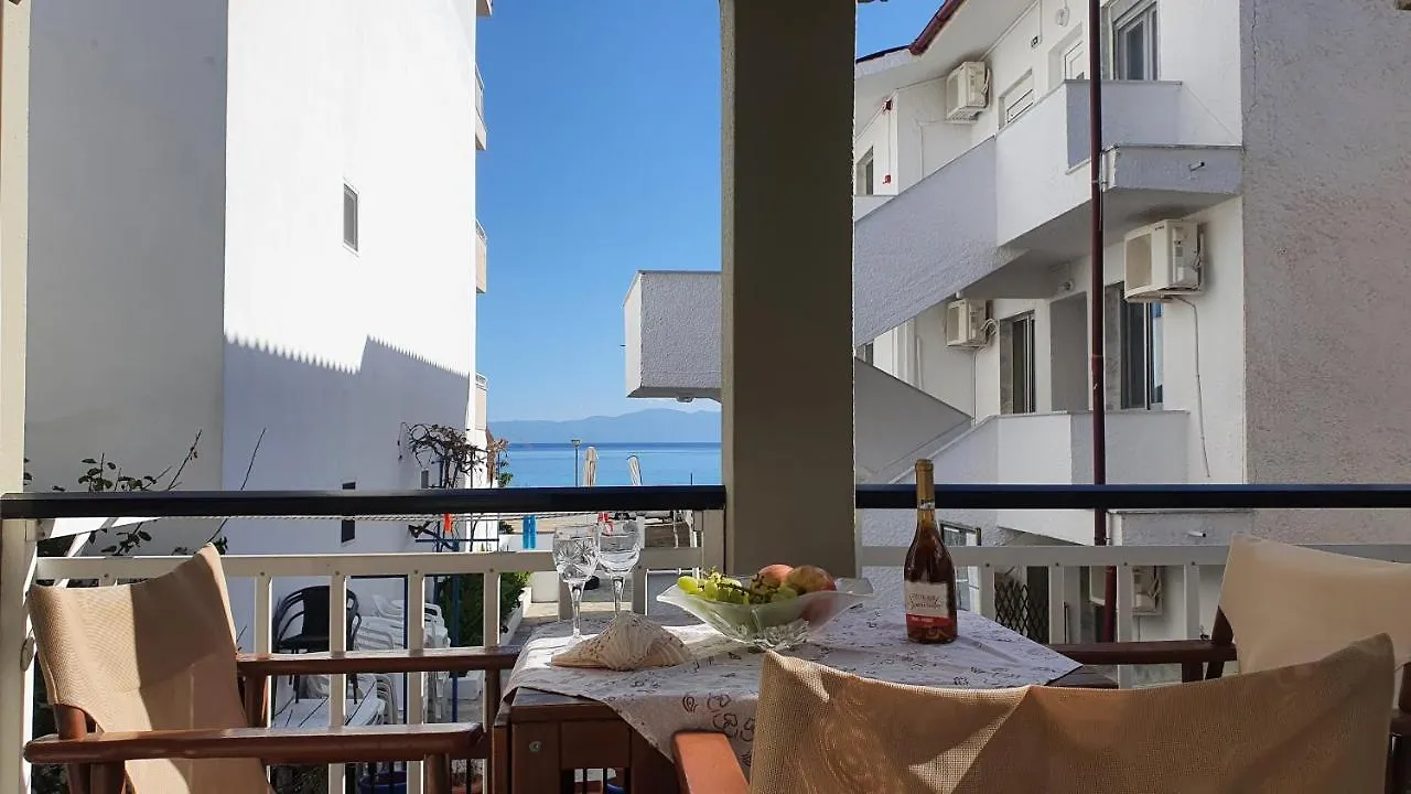 Konukevi Villa Pirofani Sarti